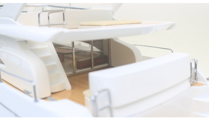 Model Yacht Viking 70 Sport Cruiser 94 x 26 x H. 38 cm