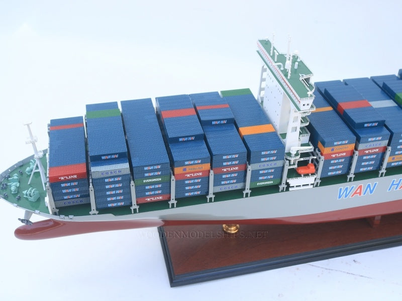 Modell-Frachtschiff WAN HAI A03 100 x 15 x H. 31 cm